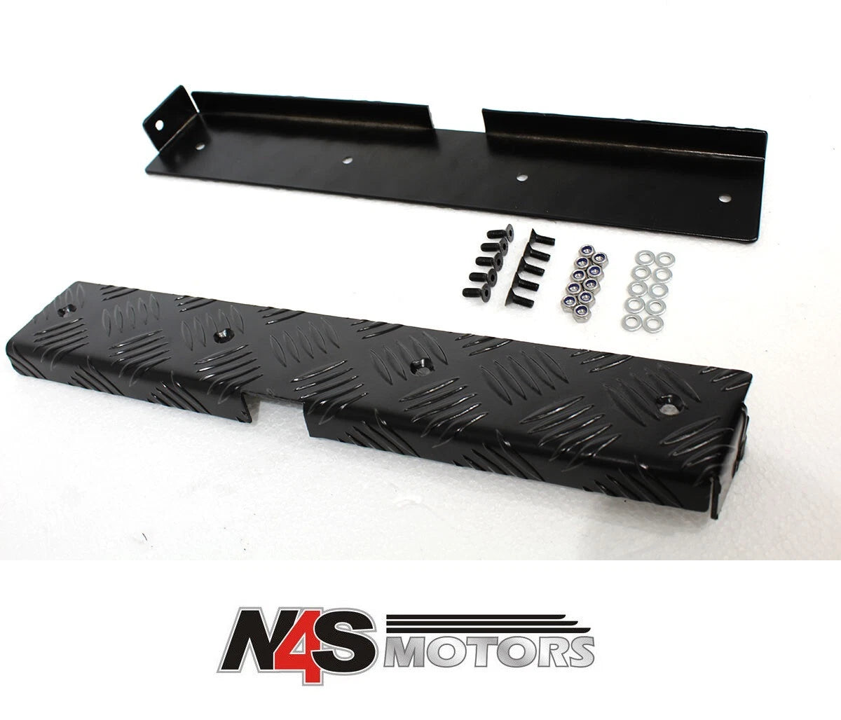 LR DEFENDER 2007 ONWARD 110 REAR CORNER CHEQUER PLATE KIT BLACK. TF8209