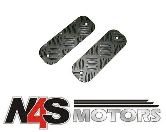 LR DEFENDER BLACK POWDER COATED BUMPER TREAD PLATE WITH BLACK FITTING. TF8203