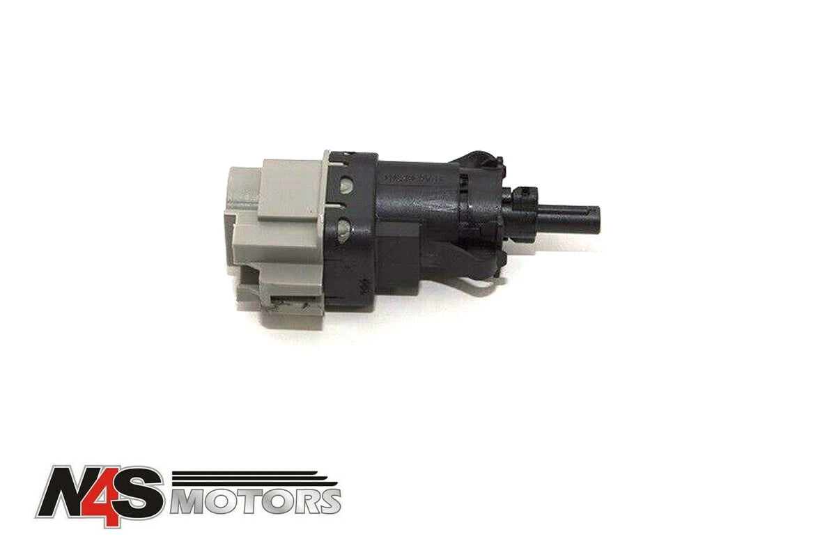 LAND ROVER FREELANDER 2 2006 TO 2014 STOP LIGHT SWITCH GENUINE. PART LR032956LR