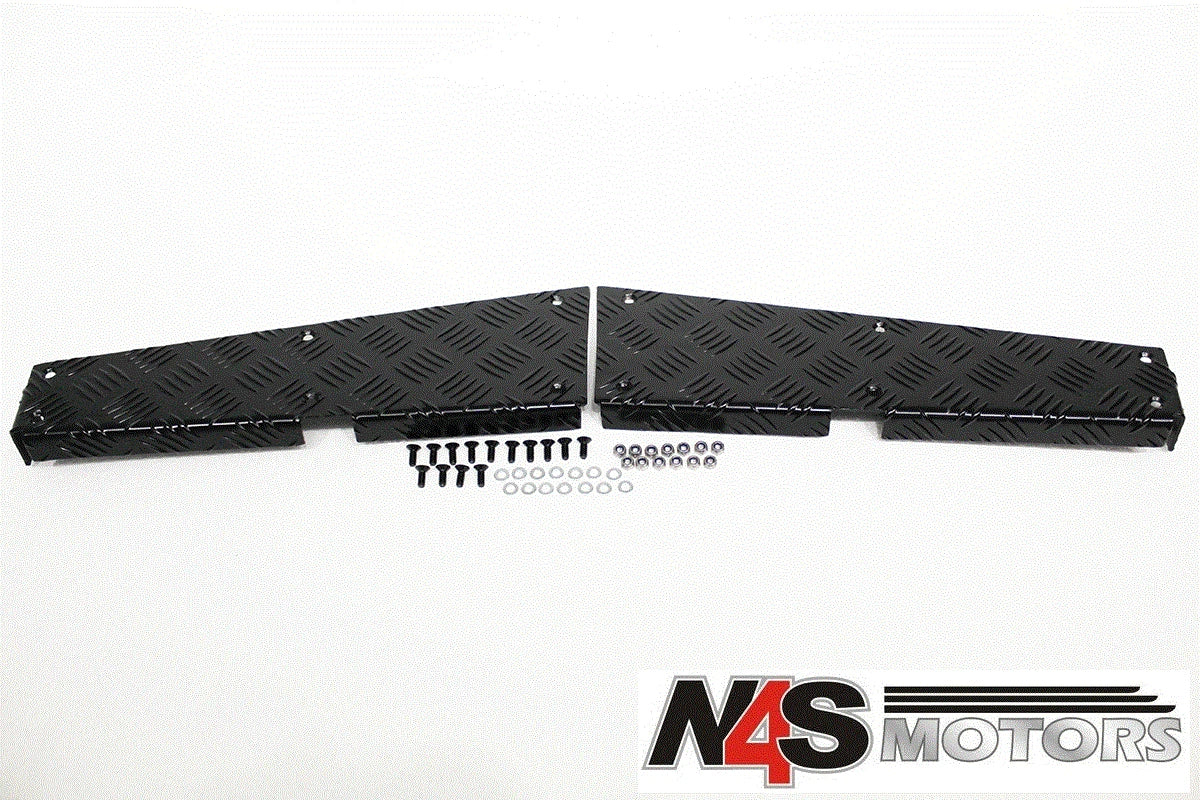 LR DEFENDER 110 ONLY REAR CORNER CHEQUER PLATE KIT BLACK. CNKIT01-110/B / TF8205