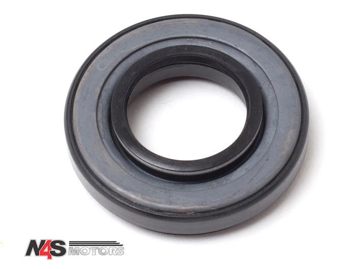 LAND ROVER DISCOVERY 2 FRONT DRIVESHAFT OIL SEAL. PART-  FTC4822